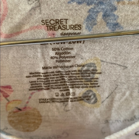 White Womans Pajama Set with Summer Print - Secret Treasures plus sized - Picture 2 of 2